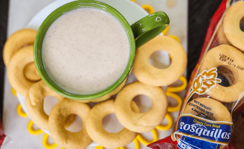 Recipe of the typical Honduran Atole drink with Mama Lycha Cheesy Corn Rings