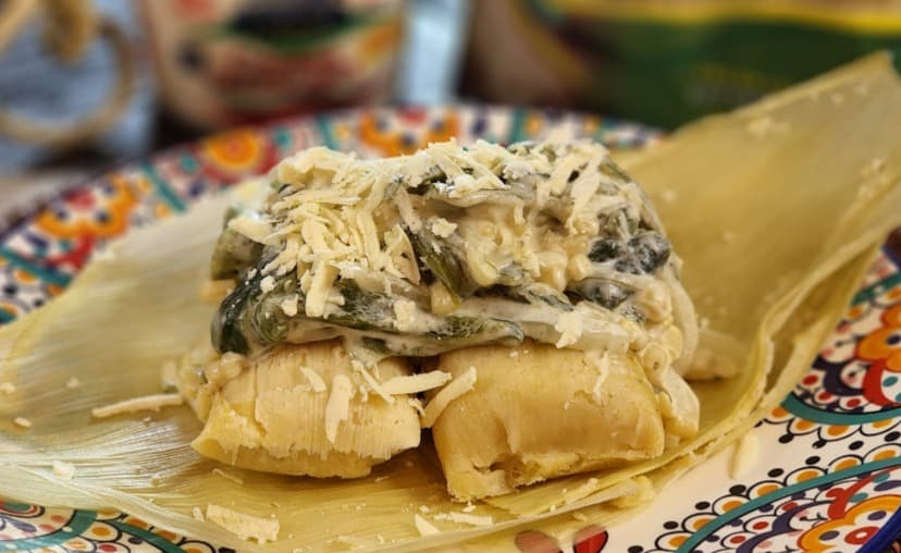 Mama Lycha Tamale With Rajas
